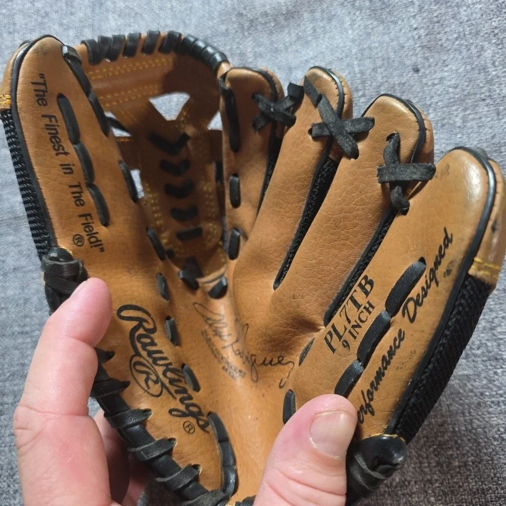 Rawlings 9 Inch Baseball Glove PL7TB Alex Rodriguez Model Right Hand Throw